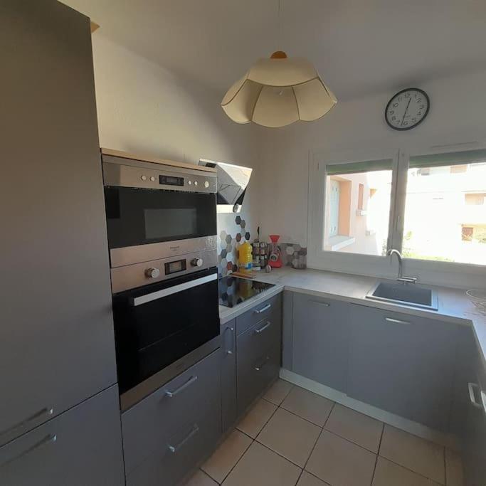 Petit Coin De Paradis 2 Mn De La 2chs Balcon Clim Parking Six-Fours-les-Plages
