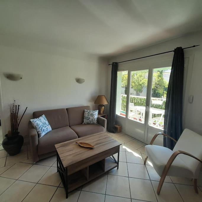 Petit Coin De Paradis 2 Mn De La 2chs Balcon Clim Parking Apartment